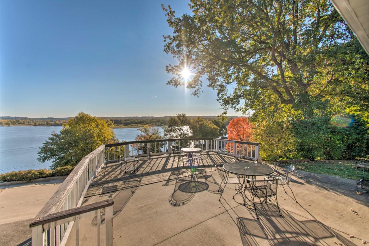 פאוריה Watch The Sunrise At This Quaint Lake-View Cottage מראה חיצוני תמונה