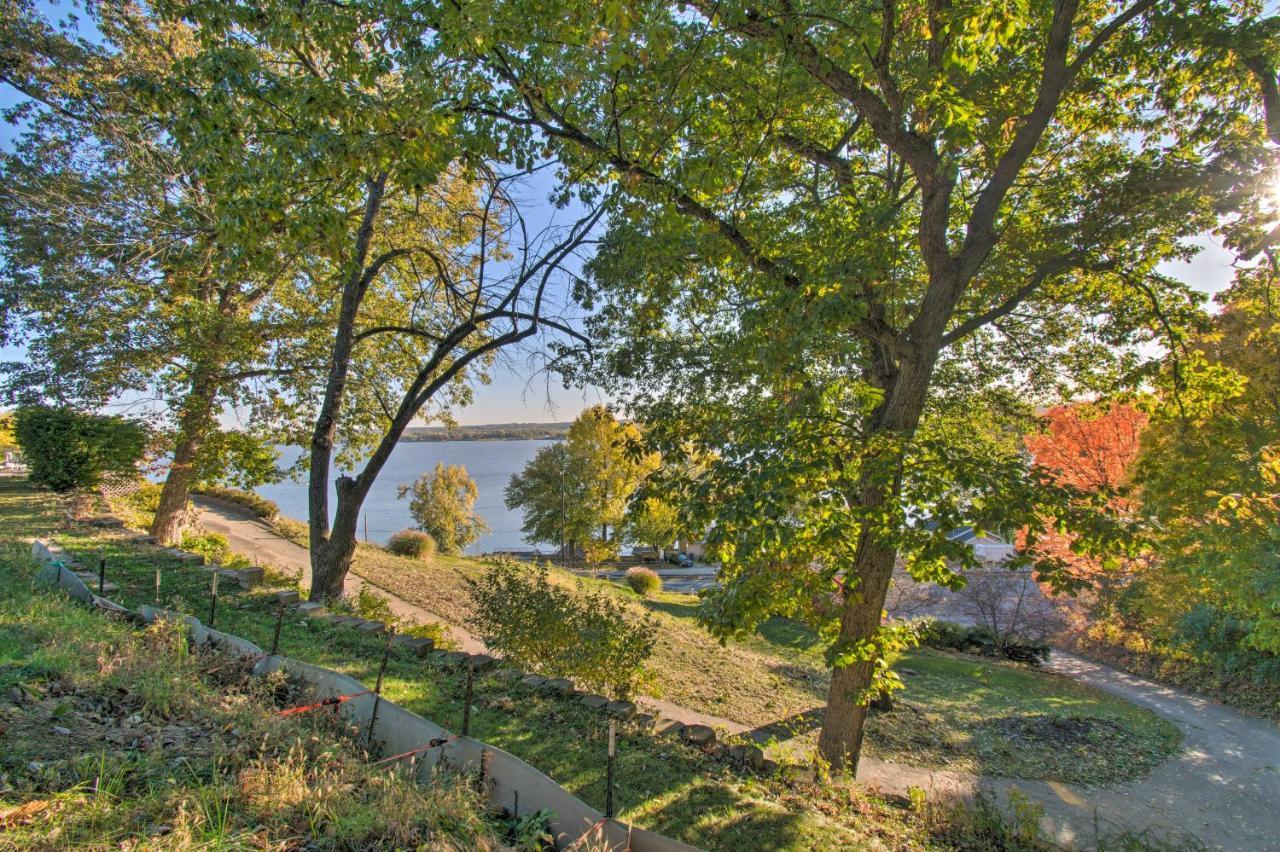 פאוריה Watch The Sunrise At This Quaint Lake-View Cottage מראה חיצוני תמונה